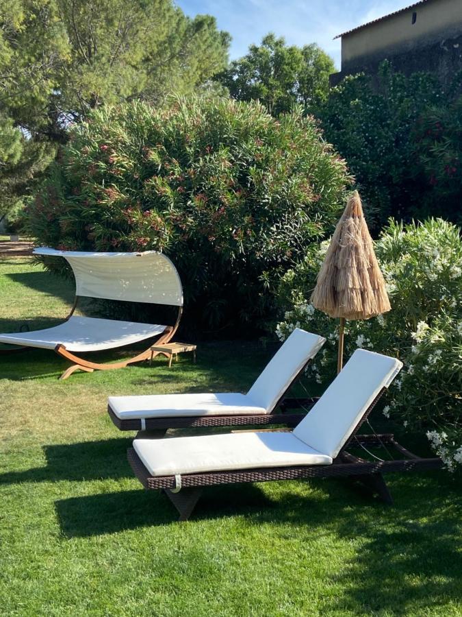 Le Patio, Chambres D Hotes Pour Adultes En Camargue, Possibilite De Naturisme A La Piscine, Aimargues Exterior foto