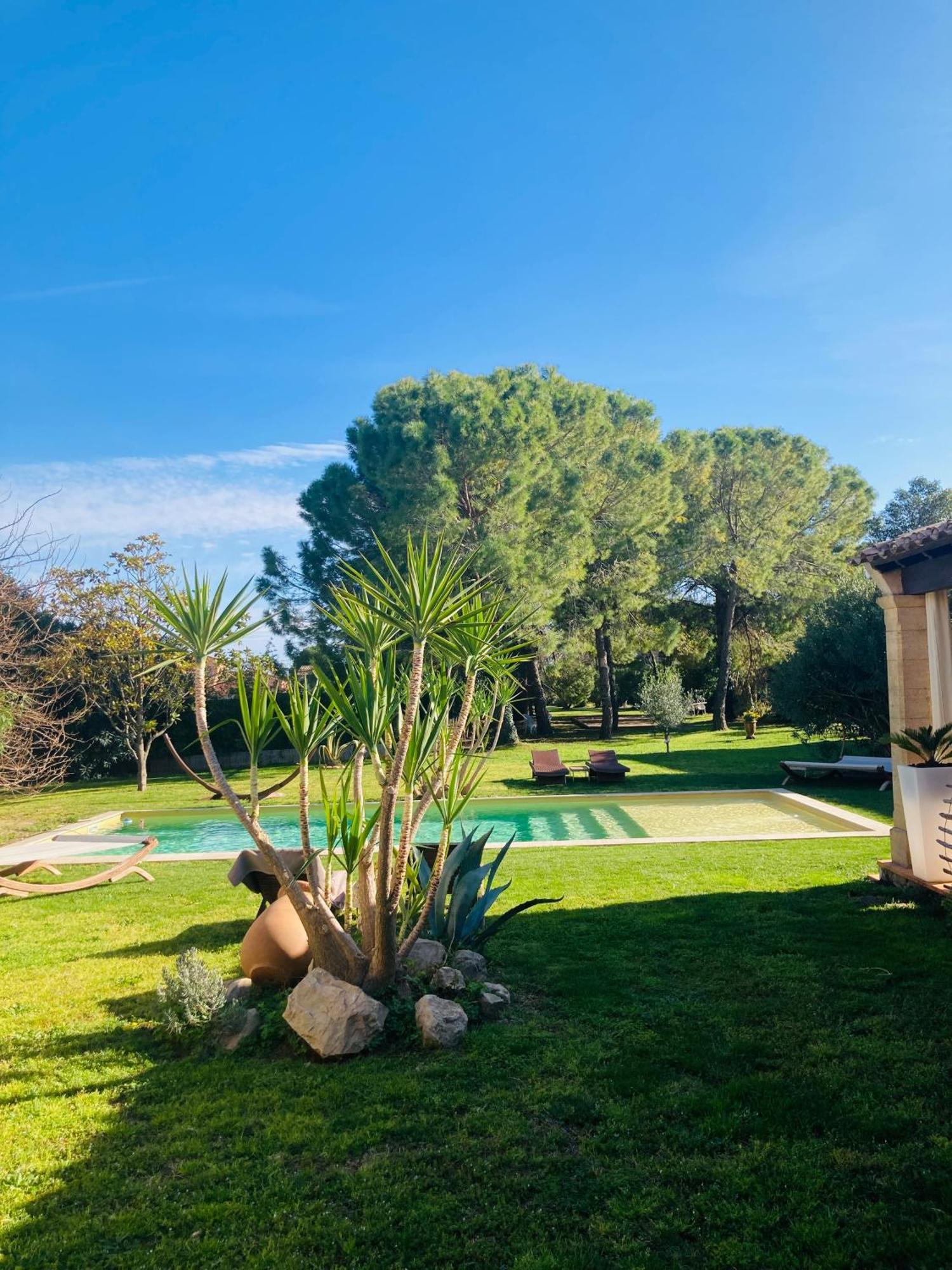 Le Patio, Chambres D Hotes Pour Adultes En Camargue, Possibilite De Naturisme A La Piscine, Aimargues Exterior foto